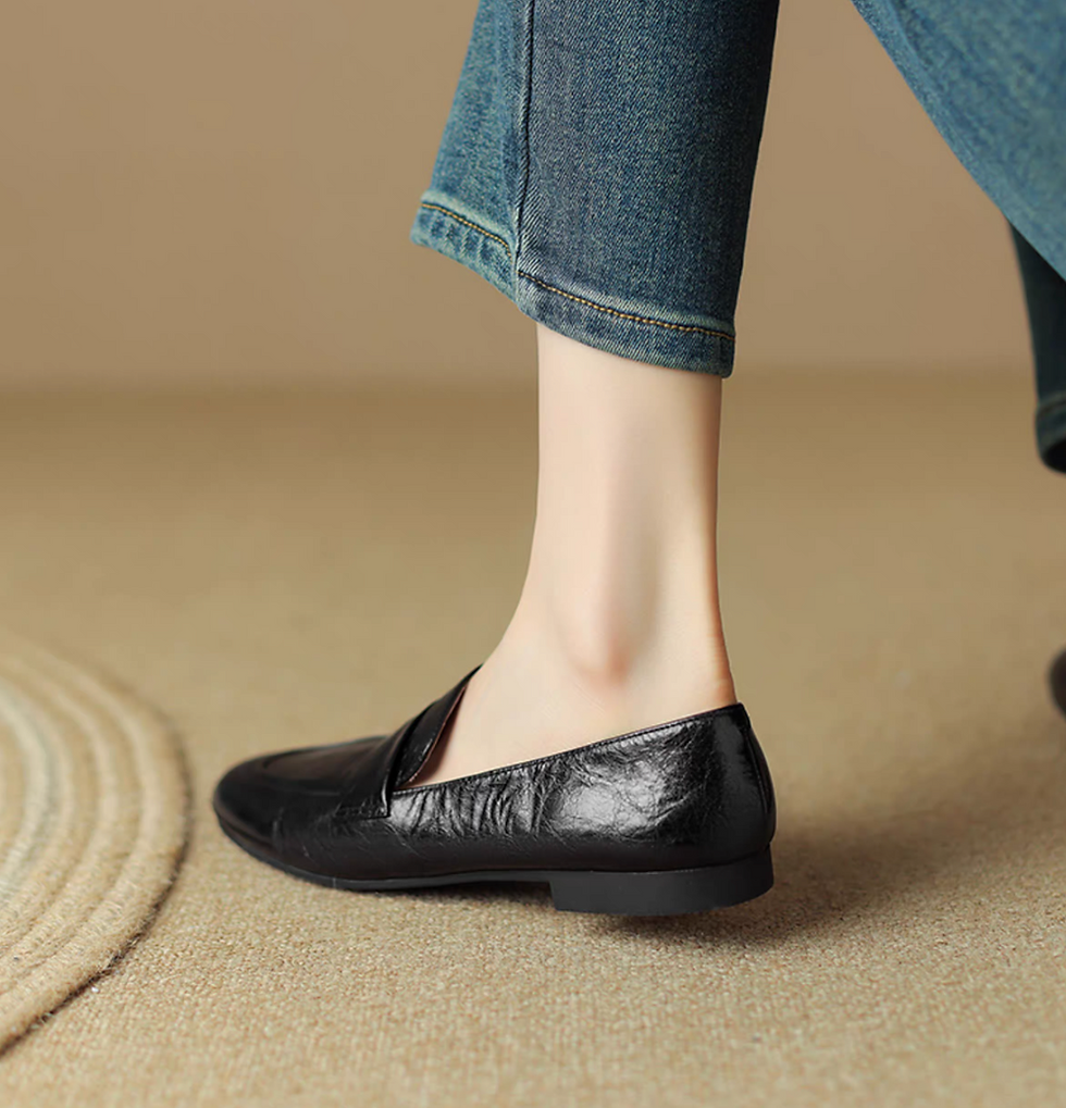Thumbnail: Embossed calf leather soft loafers