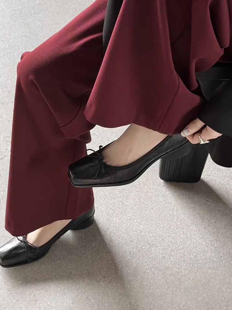 Lambskin brushed off color ribbon round low heels 14