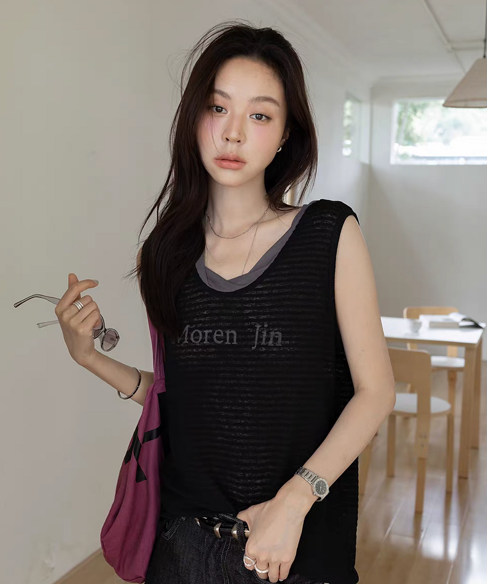 Thumbnail: Pure lyocell pleated collar U neck  print vest