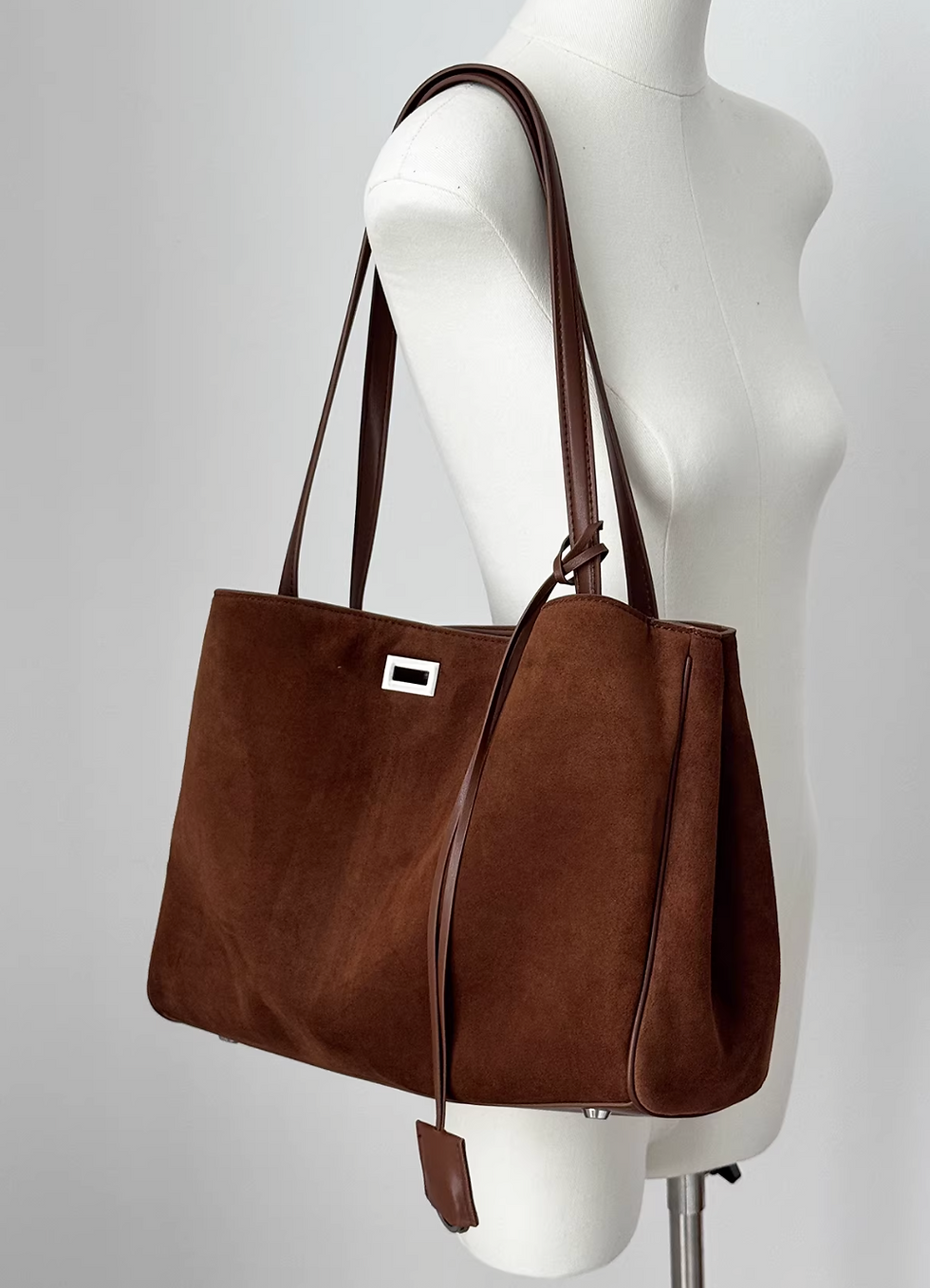 Thumbnail: Suede docking matte buckle shoulder totebag with tag