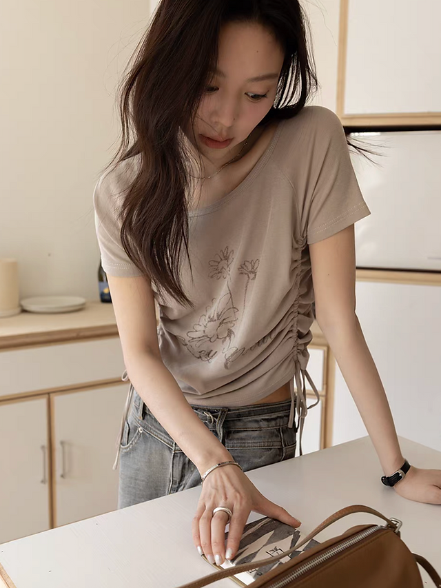 Side drawstring stretchy pure cotton floral print tee 9