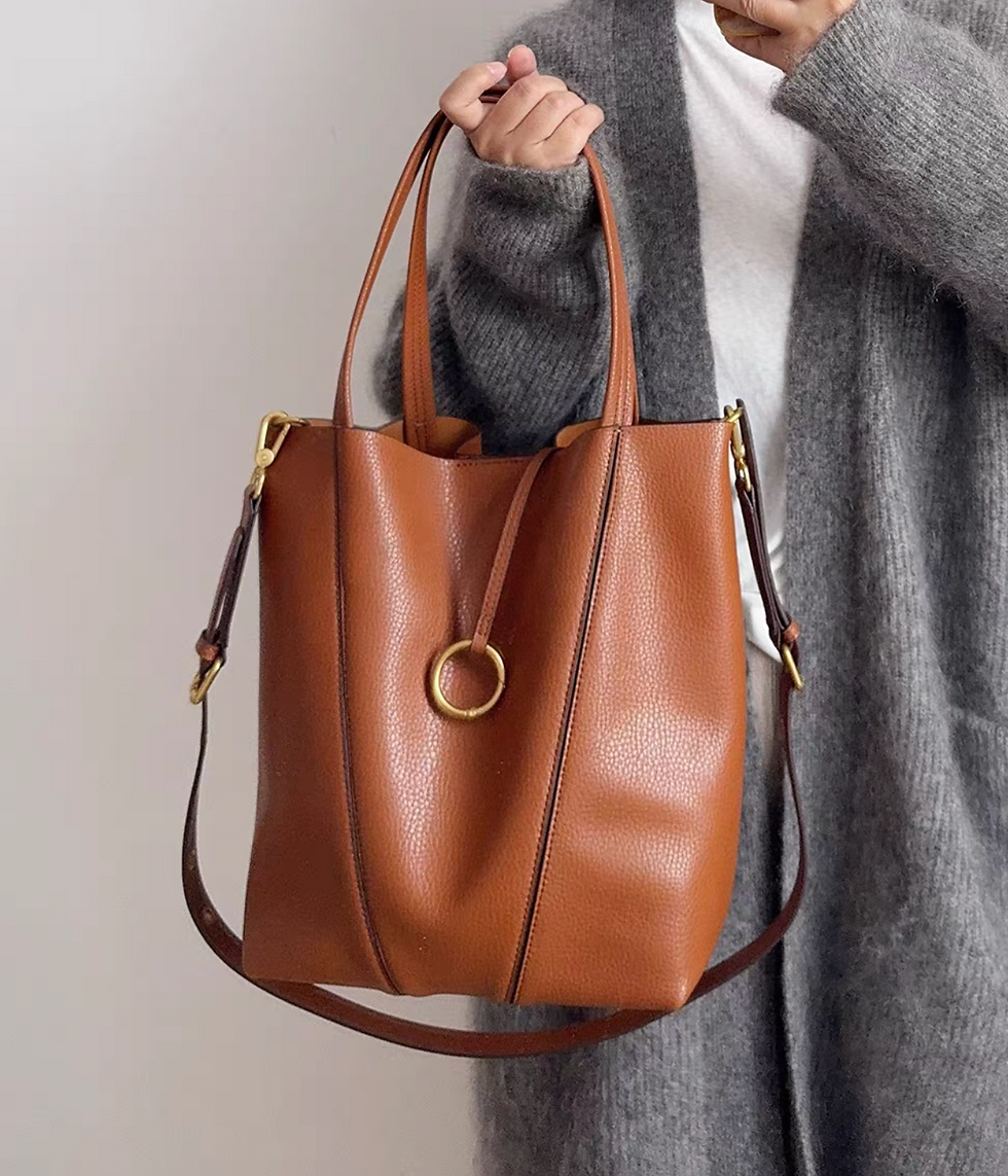 Thumbnail: Grain calf leather circle charm shoulder + handle + crossbody totebag