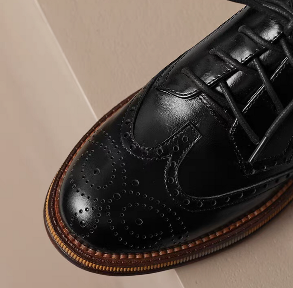 Thumbnail: Brogue calf leather lacing Oxford shoes