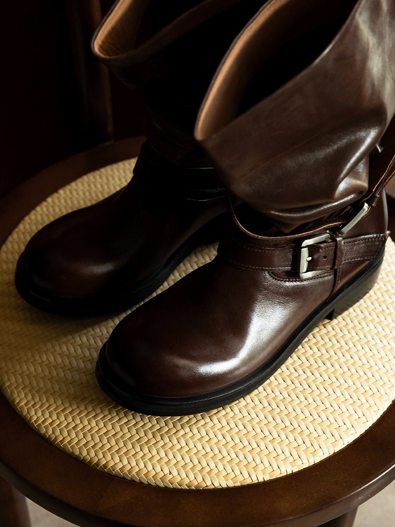 Made in Italy Italian brushed off calf leather double buckles straps knee boots 9