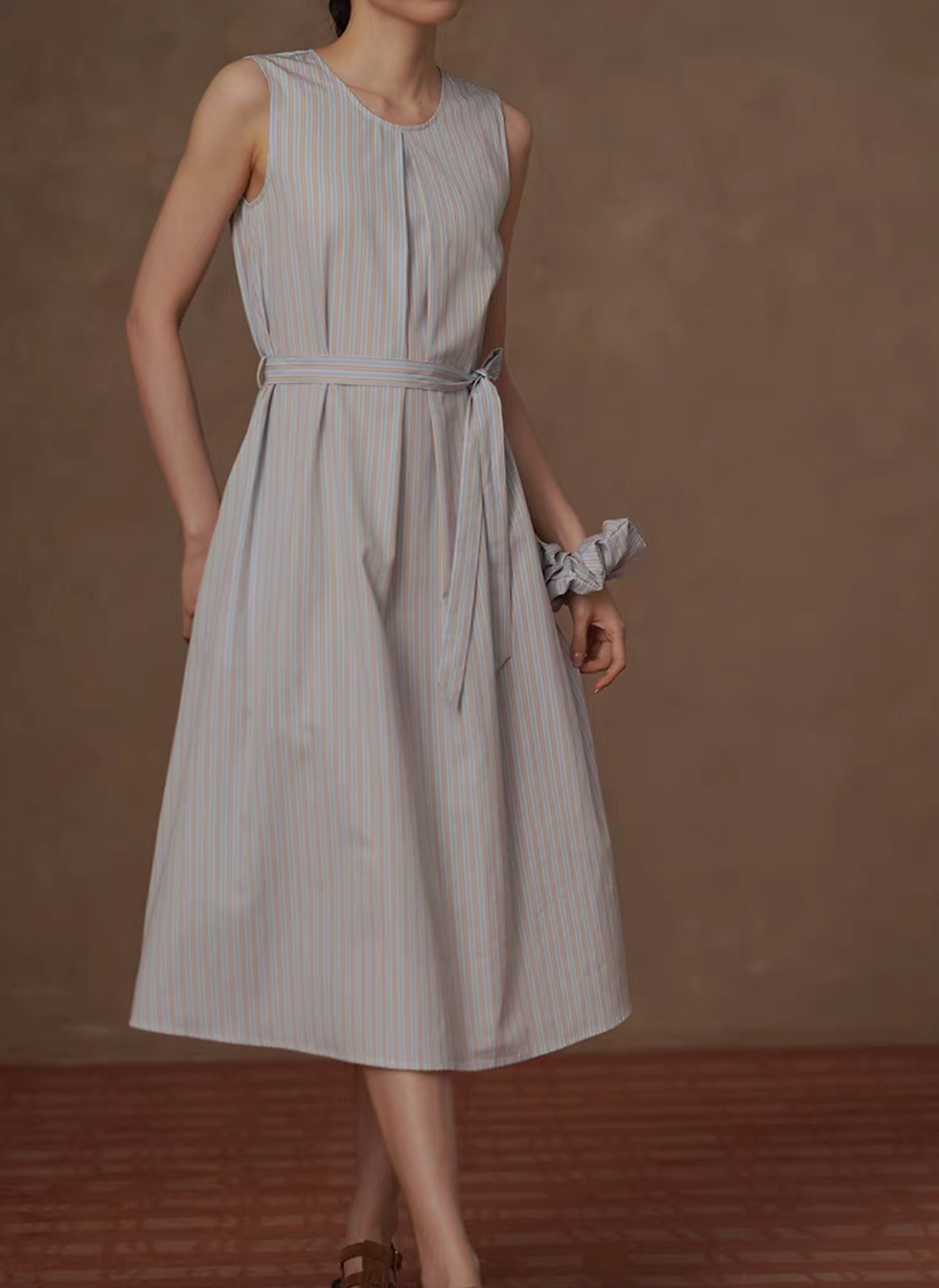 Thumbnail: Blue pink striped pleated pure cotton belted sleeveless dress + scrunchie set