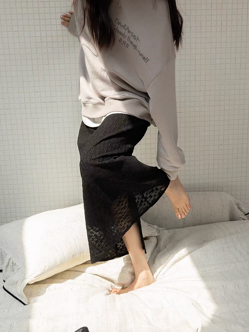 Cotton crewneck print sweater 6