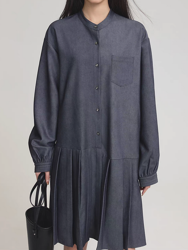Greyish blue tencel denim pleated crewneck detailed buttoned dress