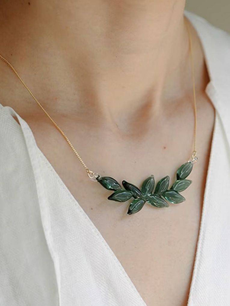 Handmade Hario yureha Maako Kido green tinted leafy glass necklace 3