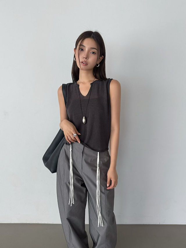 V cut linen acrylic nylon knitted partial sheer vest  7