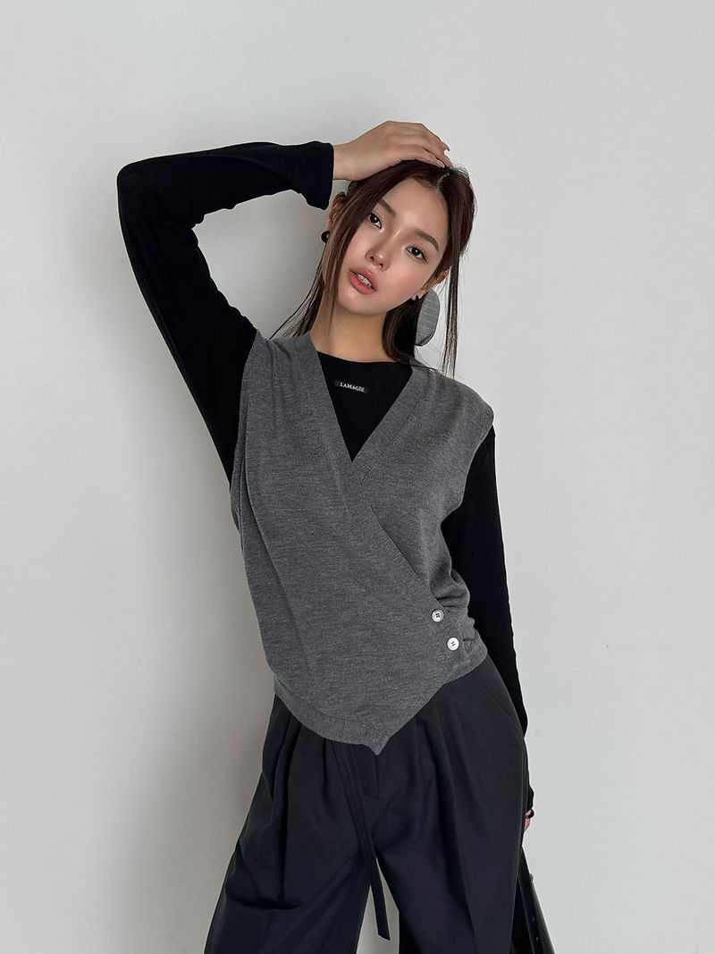 Asymmetric shell buttoned V neck overlapping 100% wool vest 1