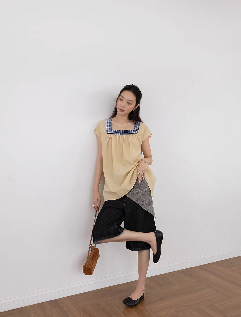 Thumbnail: Square neck checker cotton flare back adjusted blouse