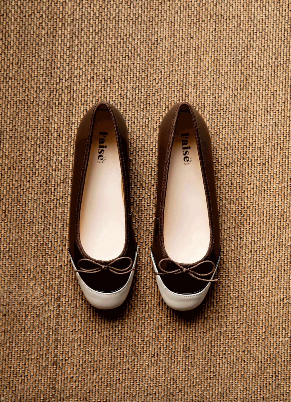 Thumbnail: Made in Italy color blocking ribbon contour soft calf leather ribbon flats