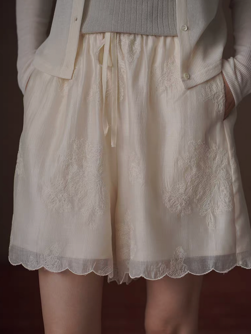 Ivory crochet lined tencel poly elasticated floral shorts 4