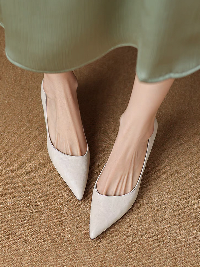 Pointy curved lambskin curved rim stilletos 3