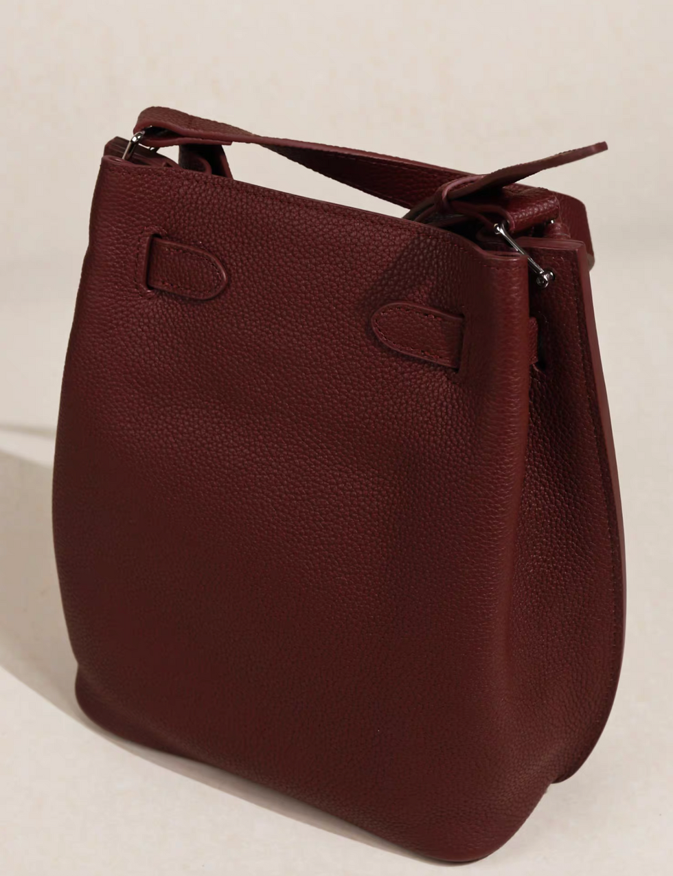 Thumbnail: Silver metal twist strap toga embossed calf leather shoulder + crossbody bag