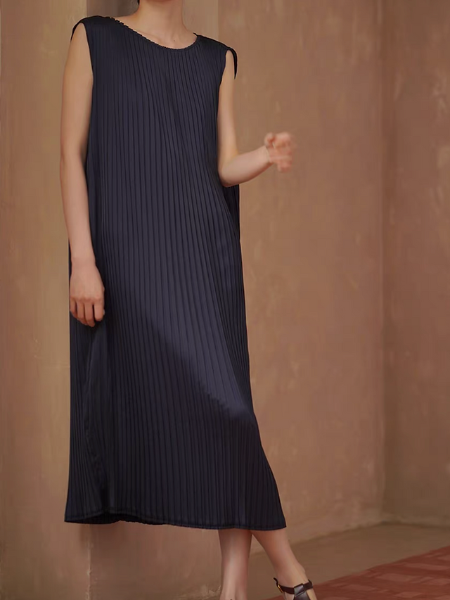 Navy pleated poly belted sleeveless dress 3