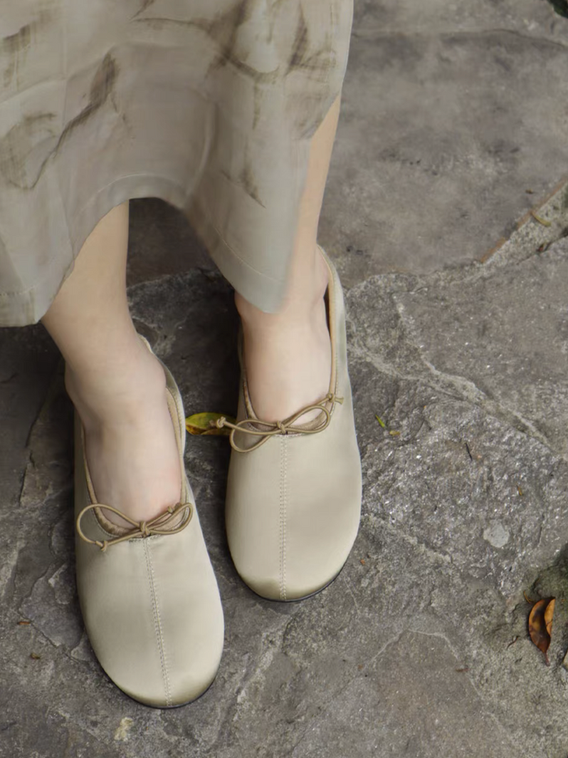 Satin sheep skin sole ribbon ballerina flats 7