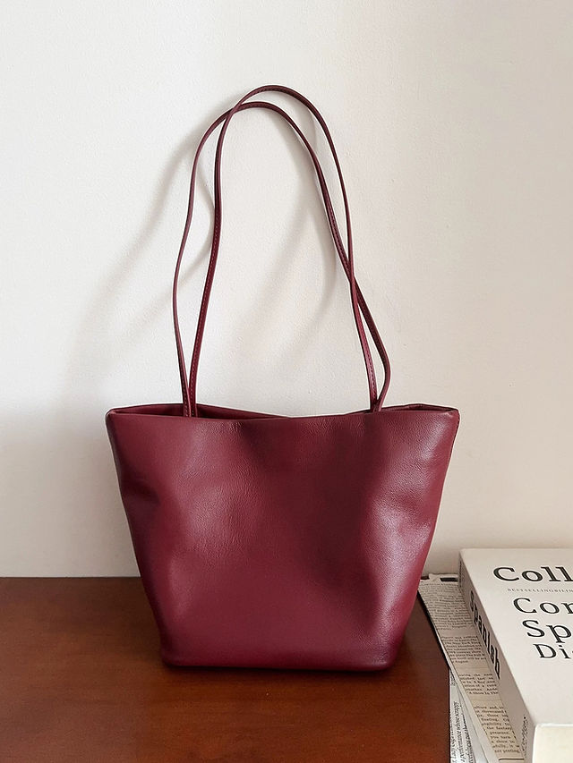 Smooth calf leather bucket shoulder bag 1