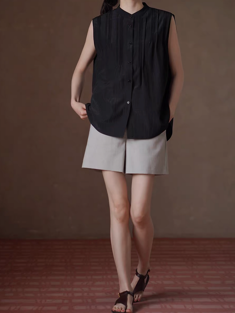 Black pleated poly rayonn crewneck side slit vest 2