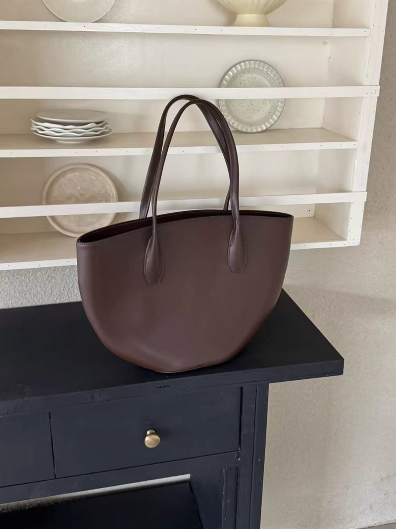 Stitched trim calf leather basket shoulder totebag 9