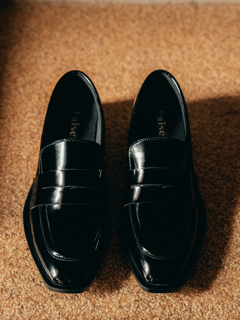 Made in Italy oil waxed Italian calf leather penny saver pointy low heel 8