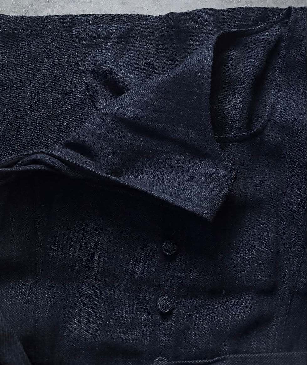 Thumbnail: Belted metal engraived pin sleeveless tencel linen denim dress