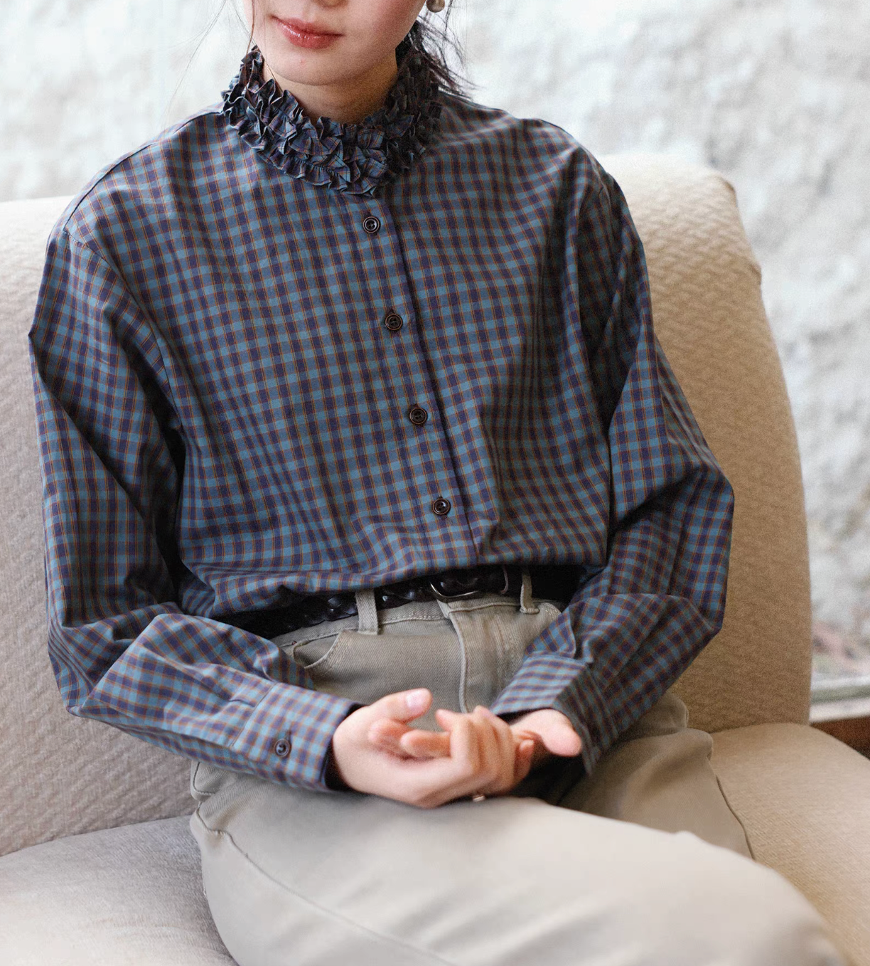 Cotton blue check ruffled collar buttoned blouse