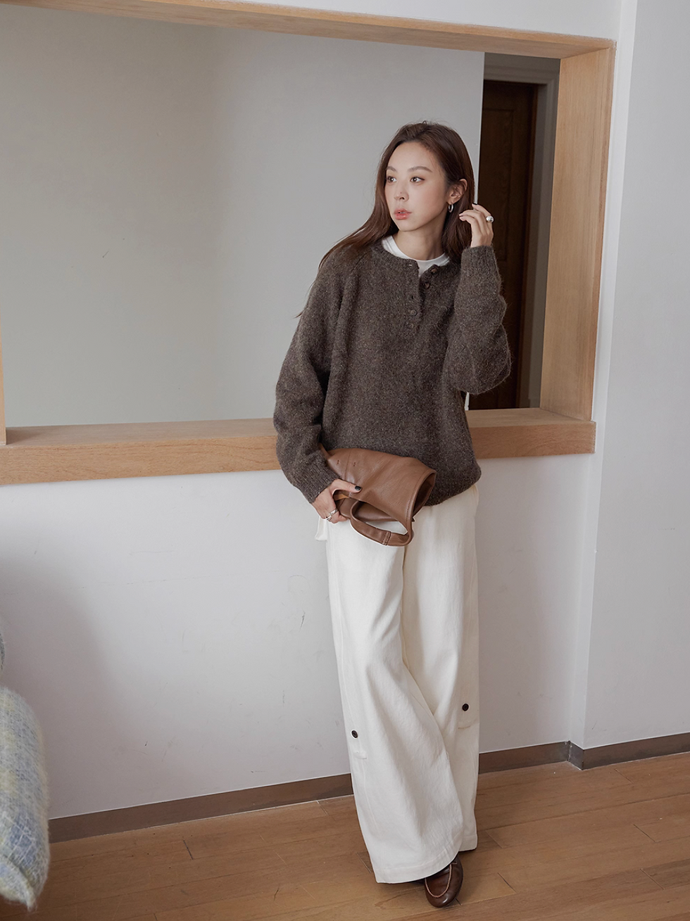 Thumbnail: Merino wool crewneck buttoned jersey