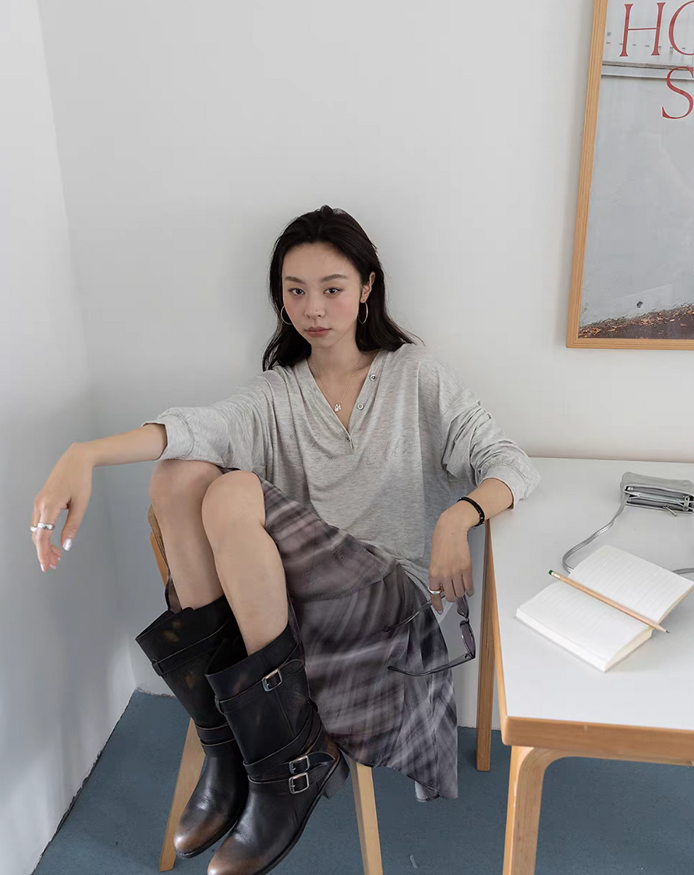 Thumbnail: V neck shell deco lyocell rayon longsleeved print tee