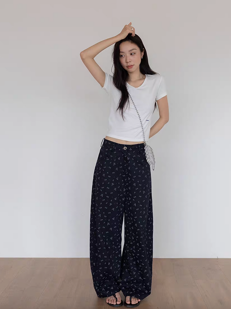 Modal cotton V neck side embroidered slim cut tee 8