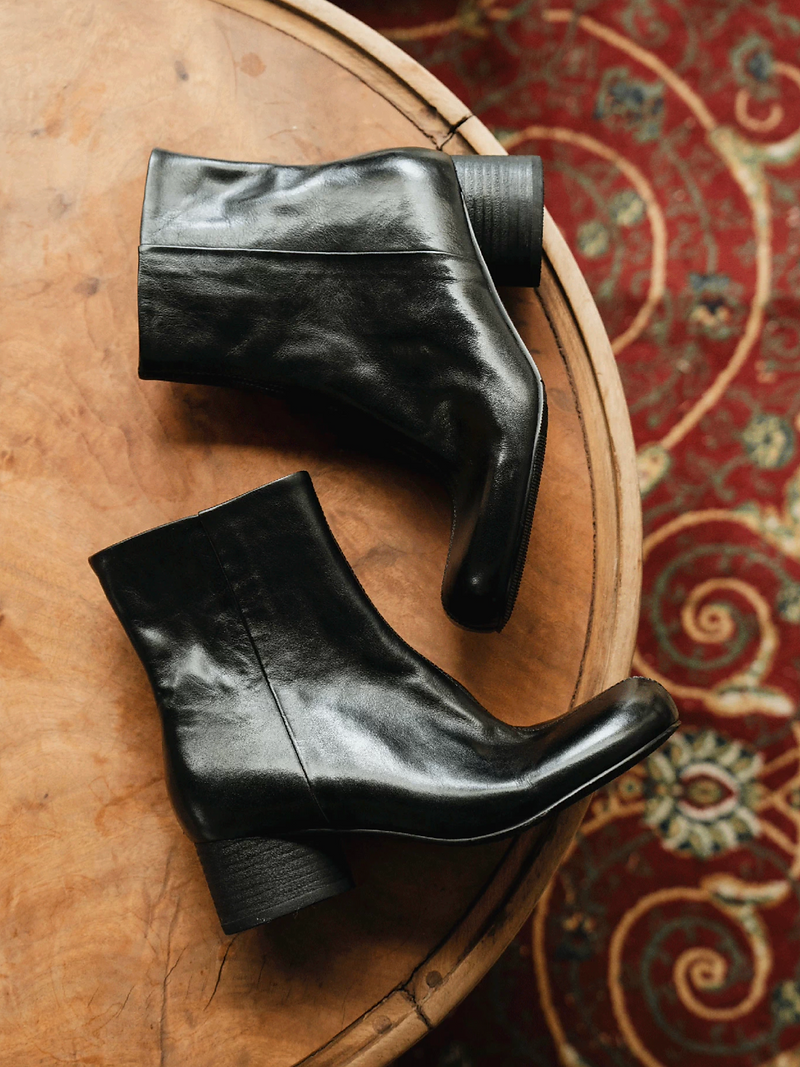 Made in Italy Italian calf leather round toe side zipped ankle boots 11