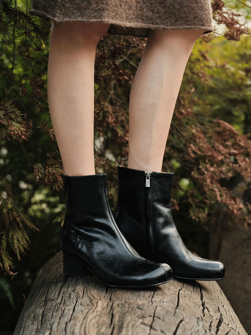 Made in Italy Italian calf leather round toe side zipped ankle boots 1