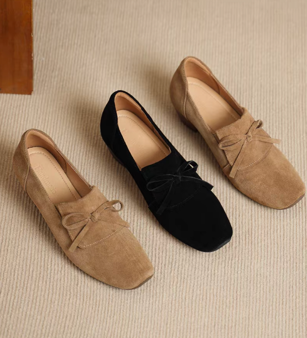 Thumbnail: Calf leather suede ribbon flap low heels