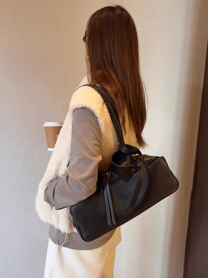Black toga embossed zipper baguette zipper shoulder bag 5