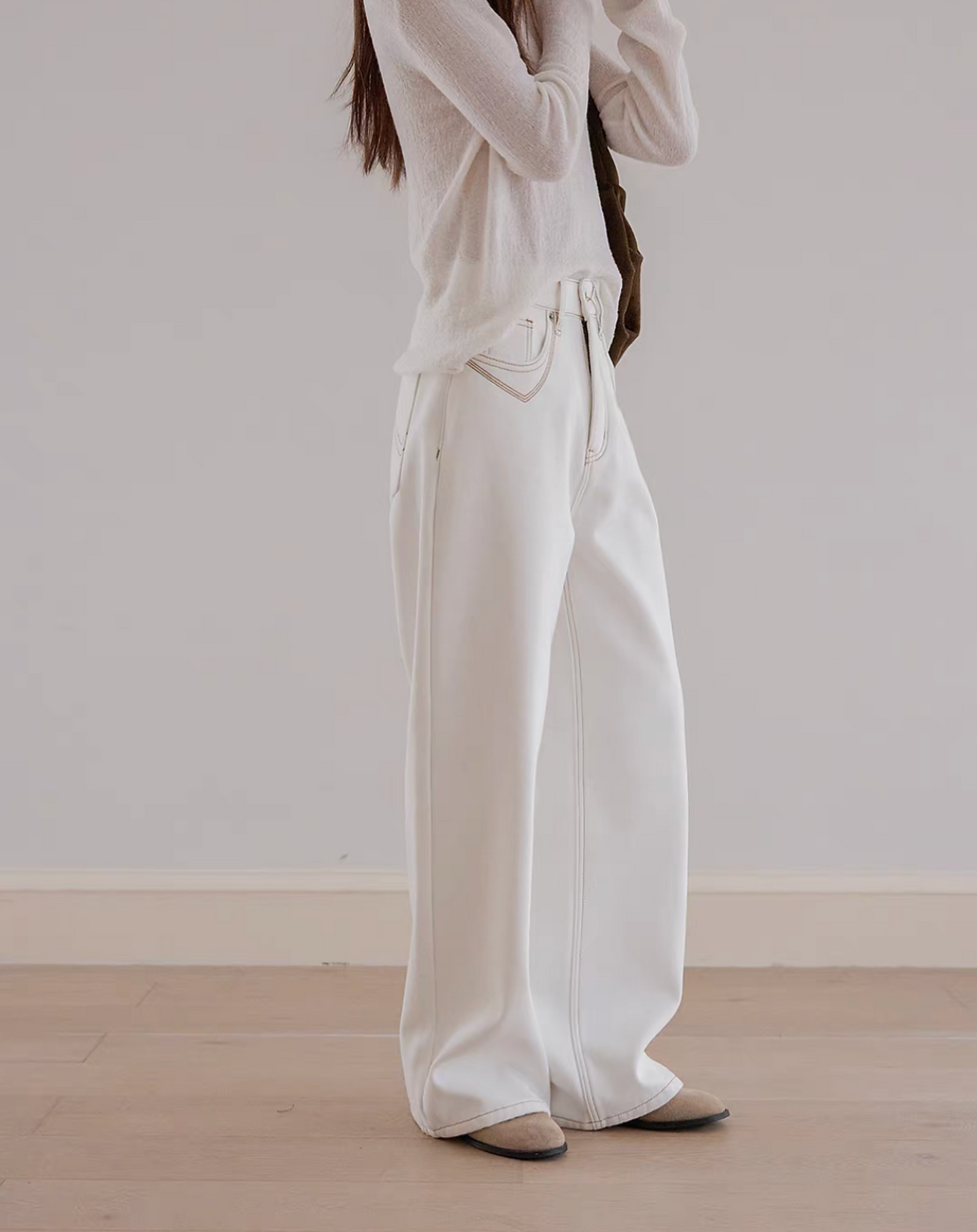 Thumbnail: Stitched trim cotton denim high waisted pants