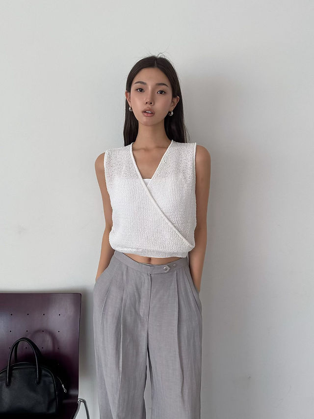 V neck overlapping cotton poly knitted sheer vest 1