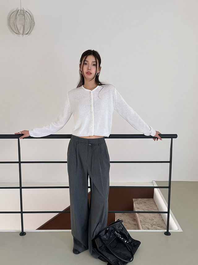 Crewneck buttoned longsleeved nylon cotton cardigan   7