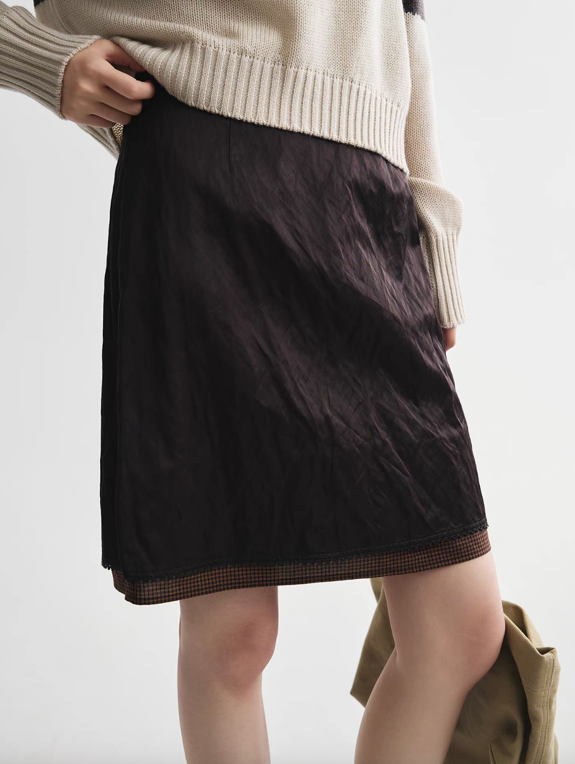 Tencel poly cotton lined layered bordeaux high waisted zipped embossed skirt