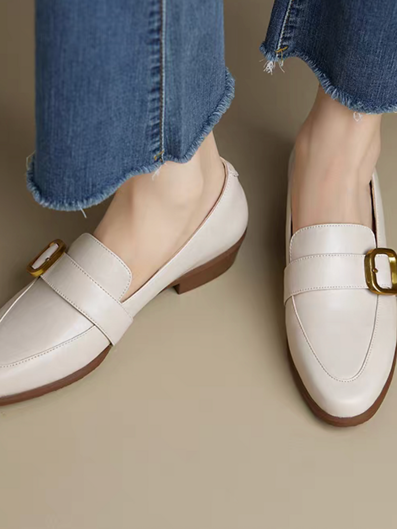 Side buckle calf leather pointy wood heel shoes 2