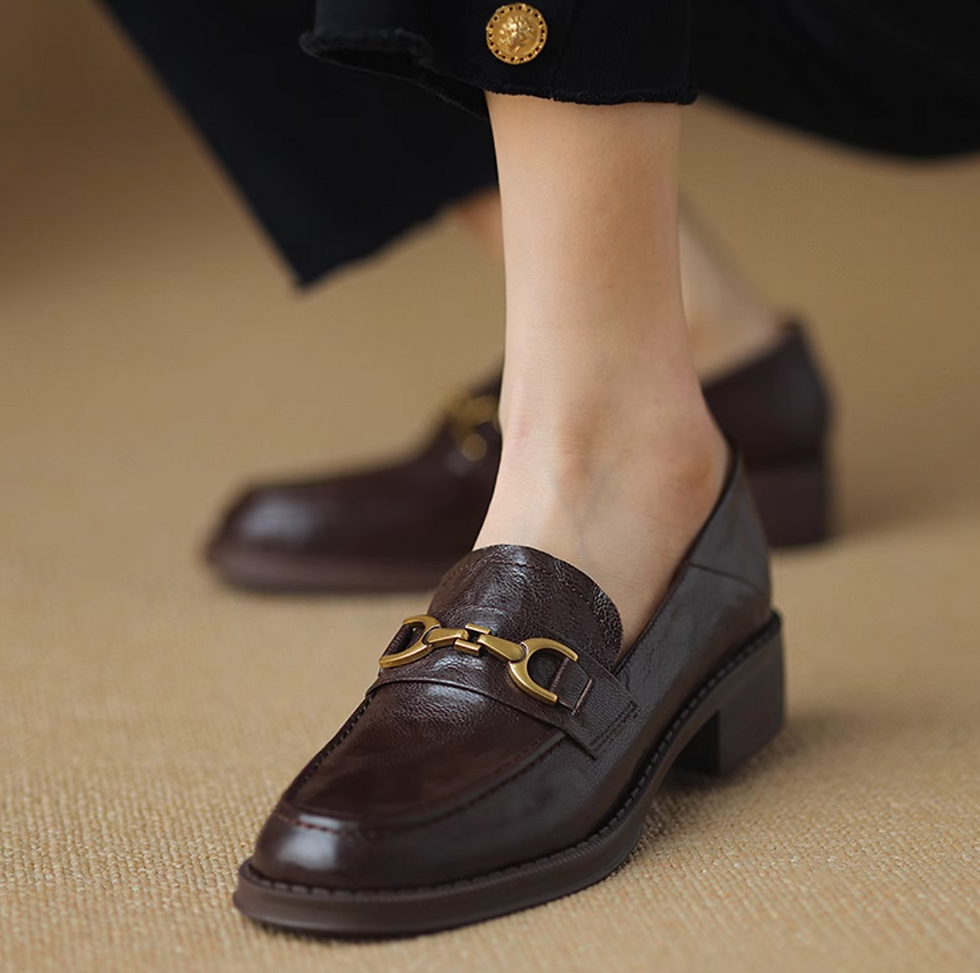 Thumbnail: Buckle deco ruffled lambskin loafers