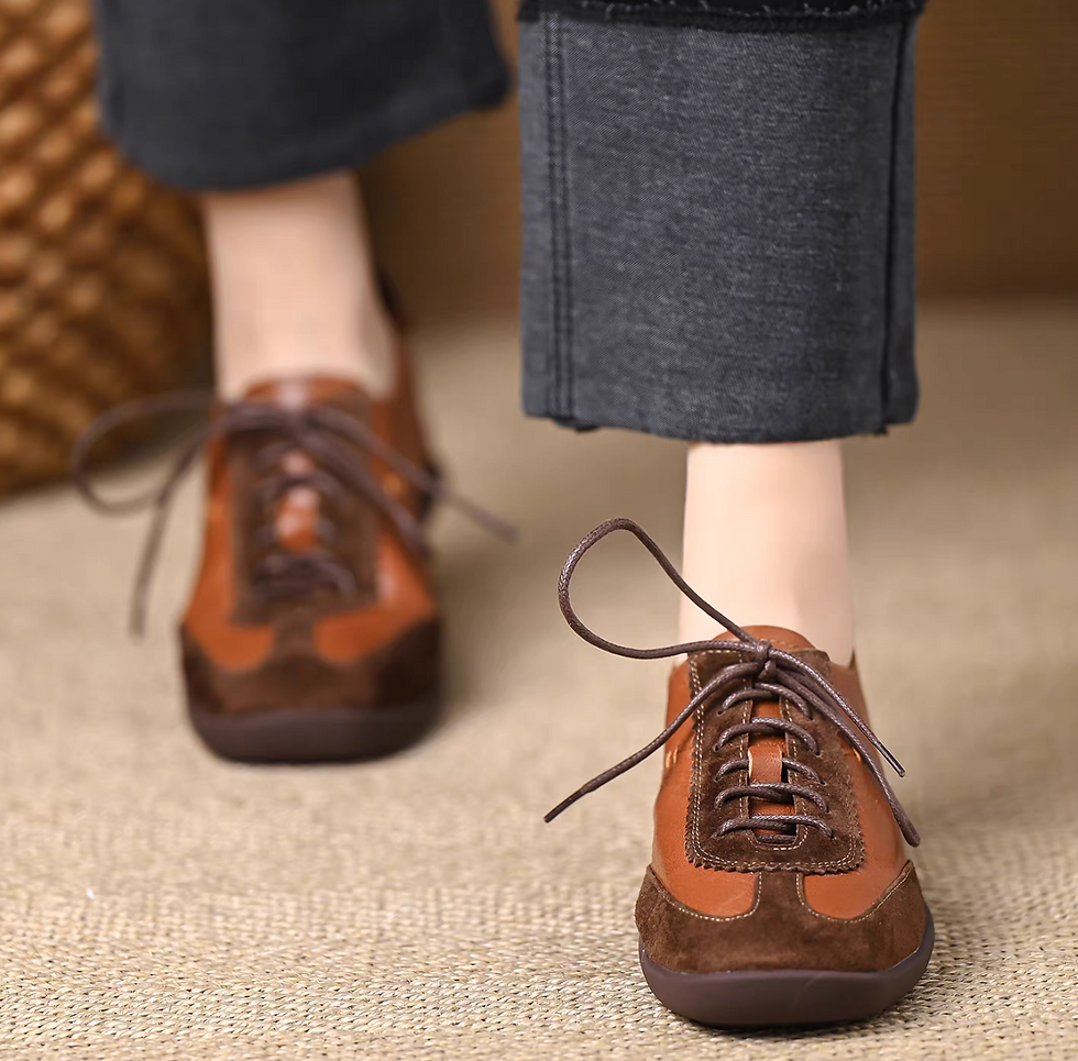 Thumbnail: Lambskin docking lacing back folded strap