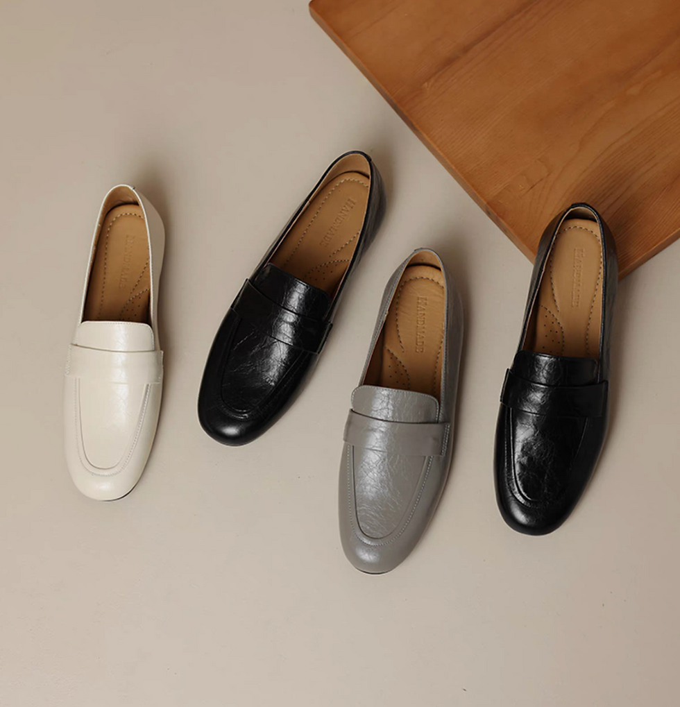Thumbnail: Embossed calf leather soft loafers