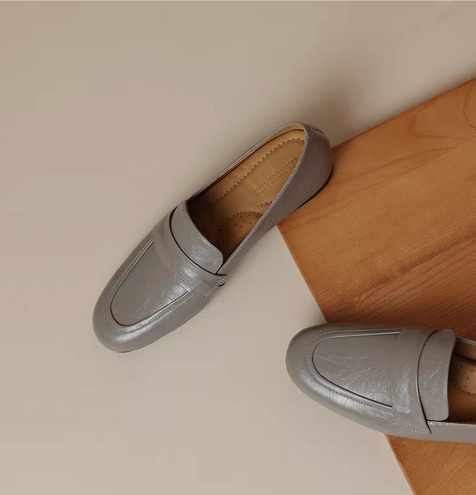 Thumbnail: Embossed calf leather soft loafers