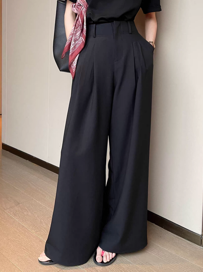 High waisted black poly rayon pleated straight pants 2
