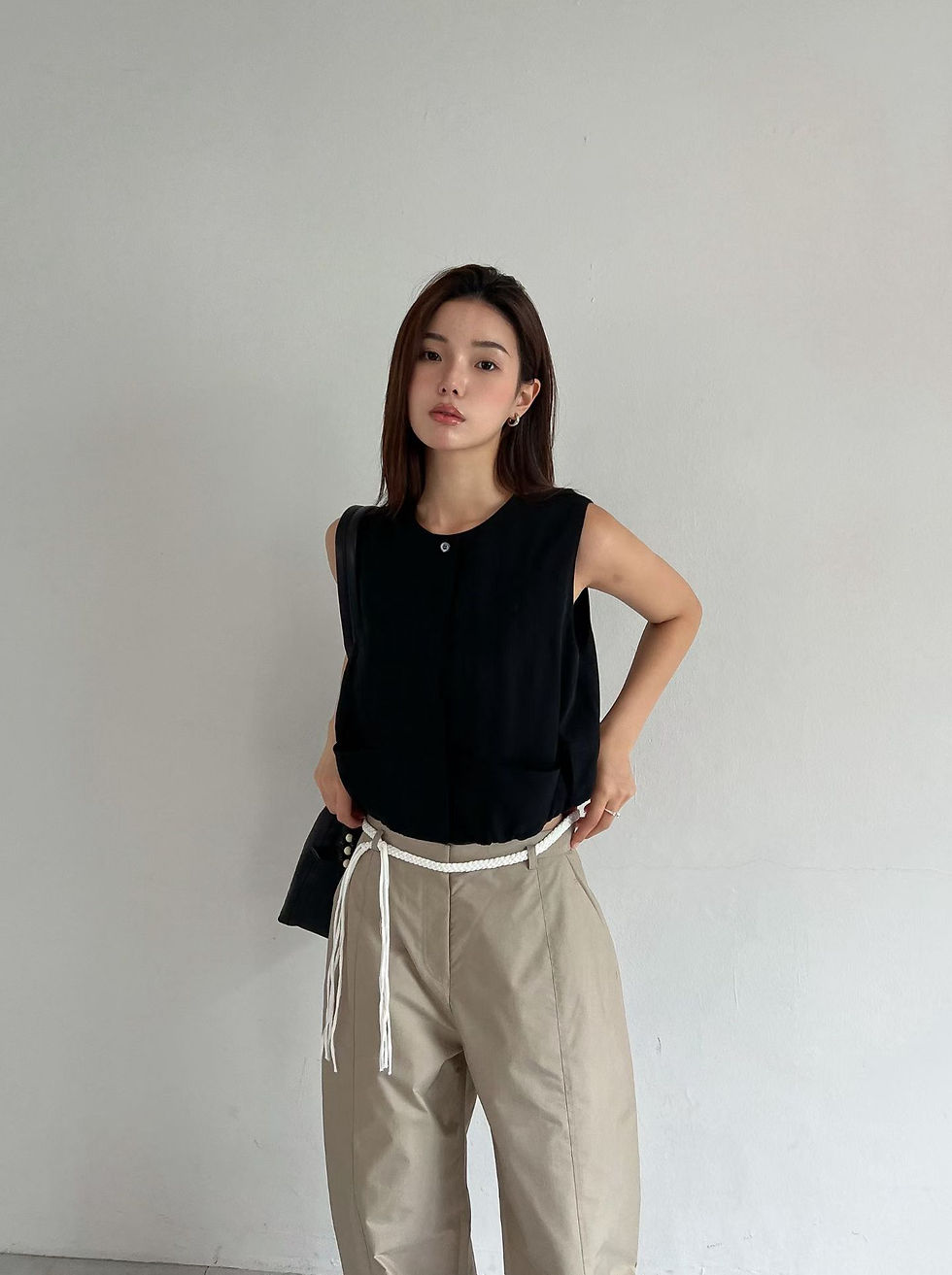 Thumbnail: Crewneck side pockets linen poly rayon vest