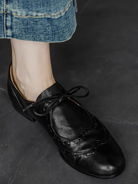 Stitched trim brushed off calf leather lacing shoes