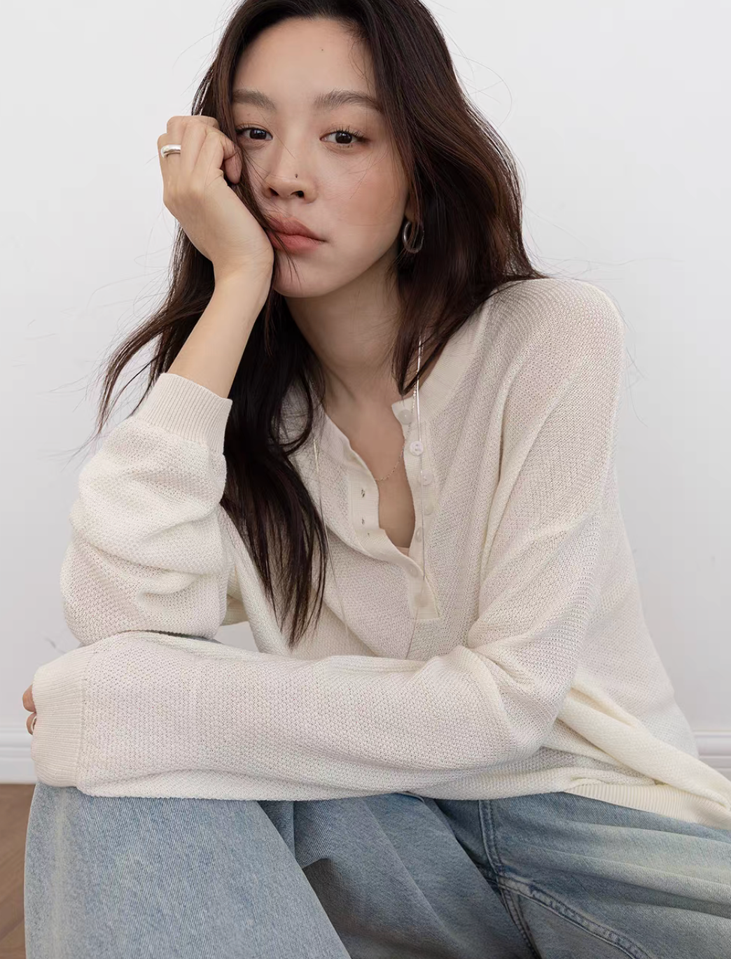 Pure lyocell buttoned puff sleeved knitted top