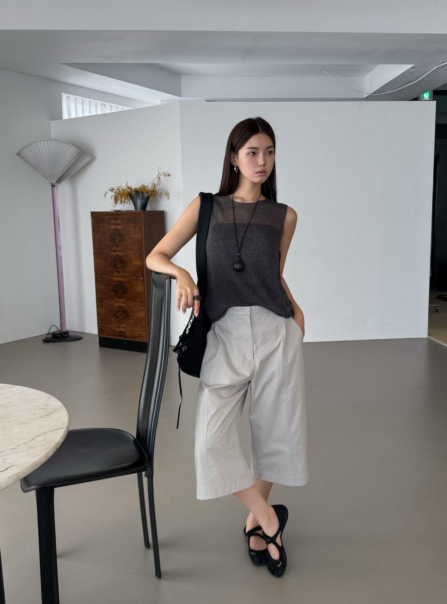 Linen nylon side buttoned crewneck knitted vest 