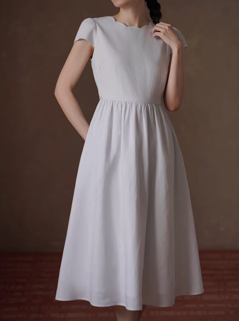 Thumbnail: Sora blue wavy collar trim lyocell linen midi dress