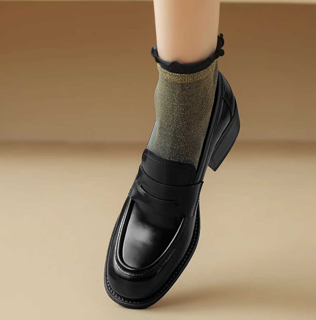 Oil waxed calf leather penny saver loafers